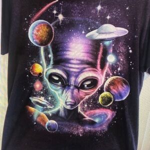 Alien Graphic T-Shirt